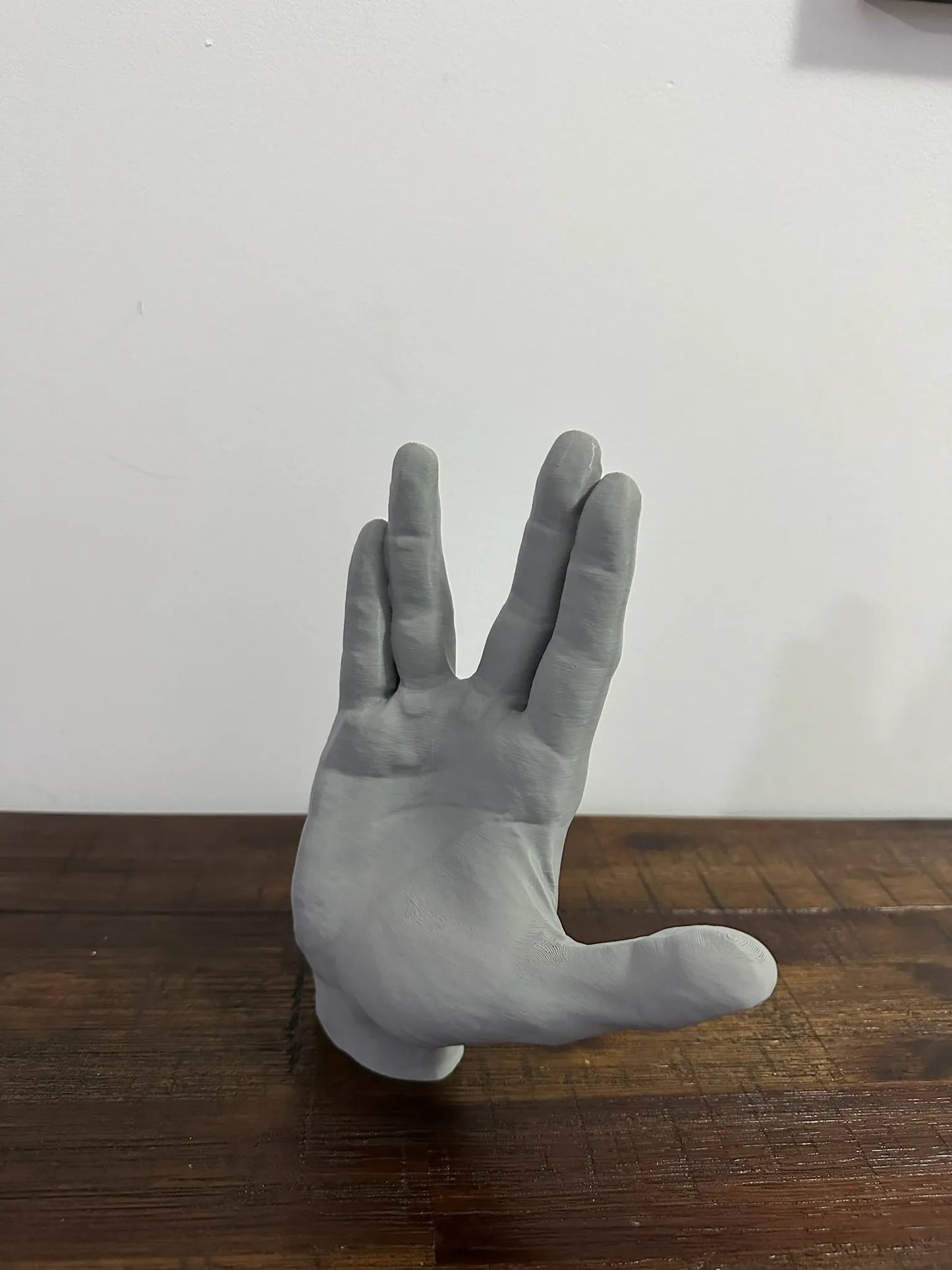 Spock Vulcan Salute Hand Pose Model - 20cm Tall - Michael's 3D World