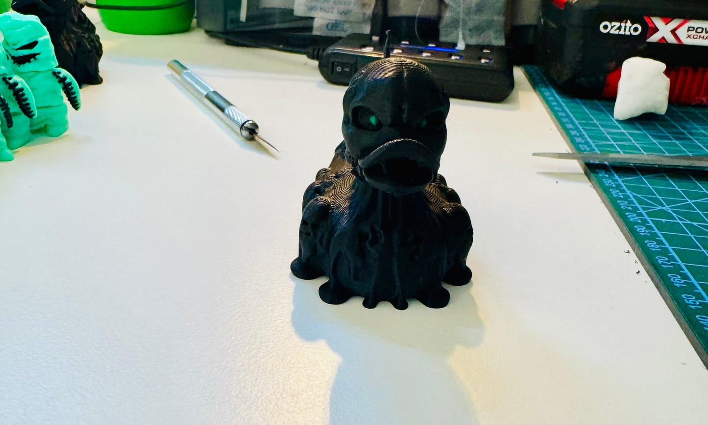 Halloween Duck! Black and wet-look finish and green eyes! - Michael's 3D World
