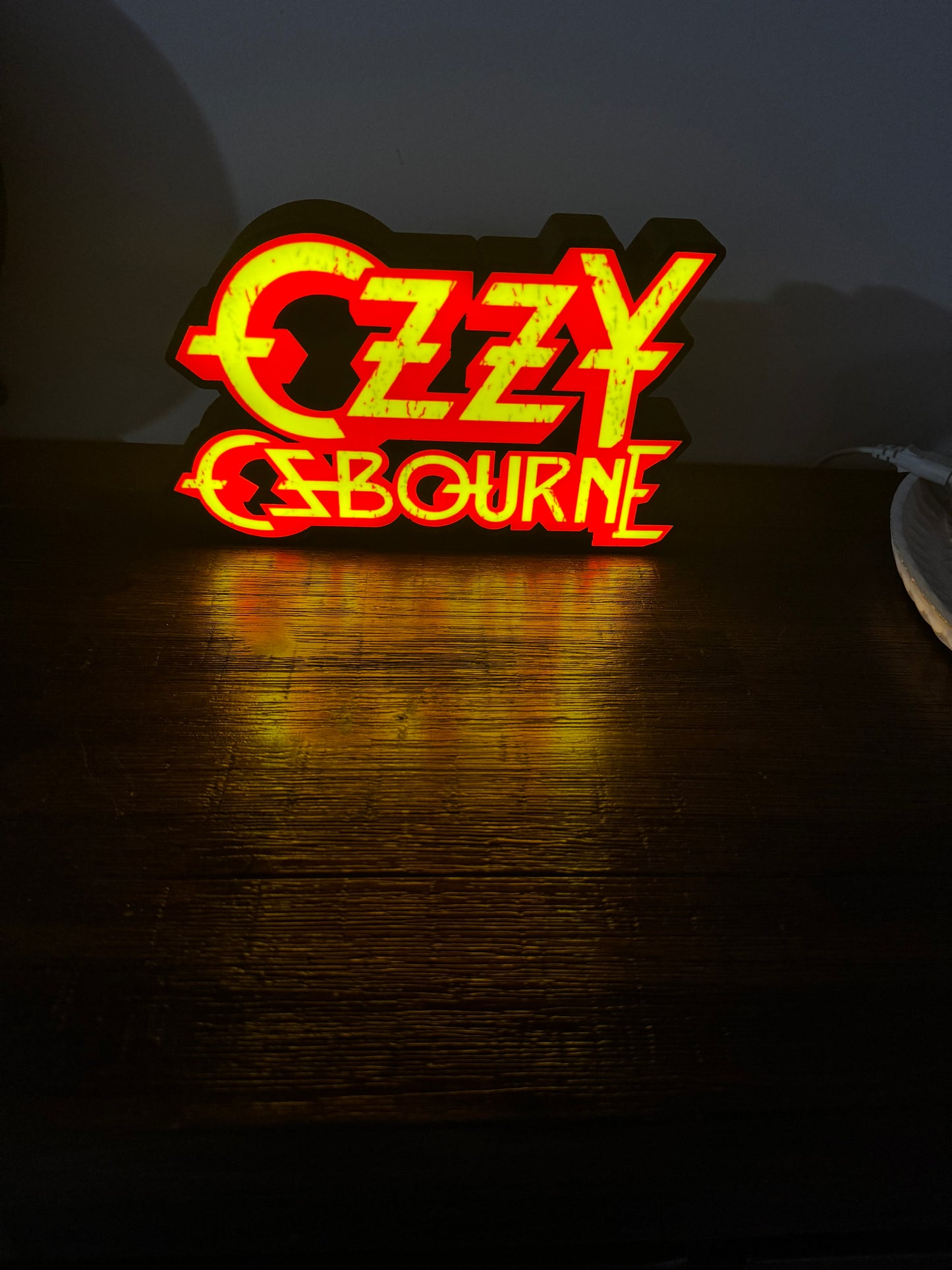 LED Light-Up Sign: Ozzy Osbourne šø -Red & Yellow Rock & Roll