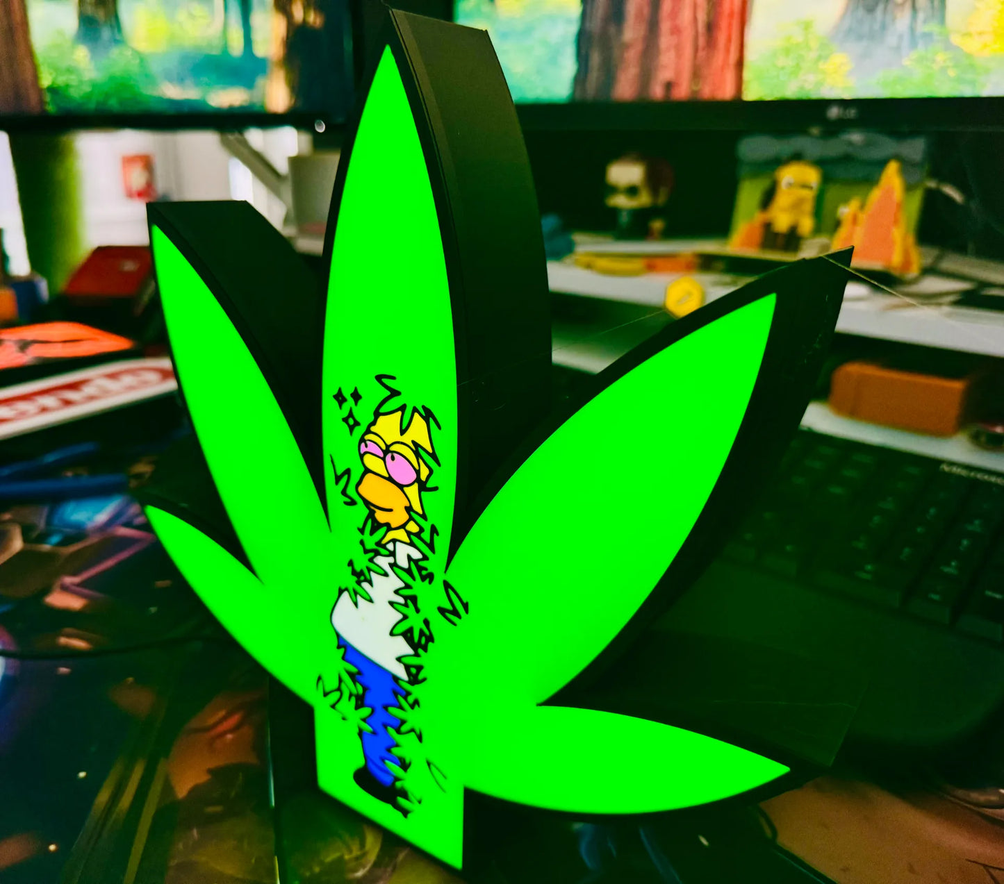 High Homer Simpson - Hedge with Leaf Light - Large USB Powered Light