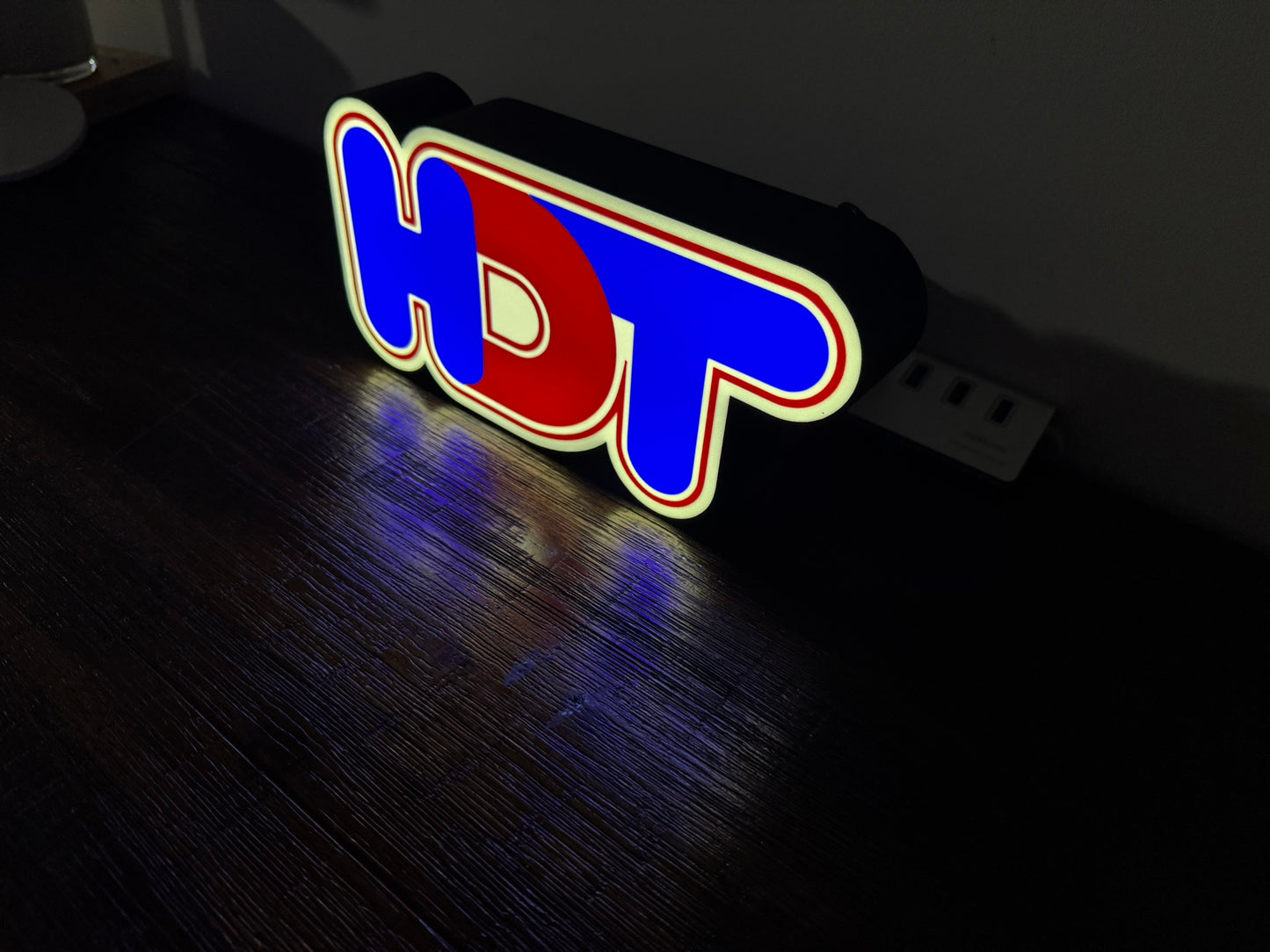 Holden - HDT Logo Light Up Artwork / LED Wall Art / Sign