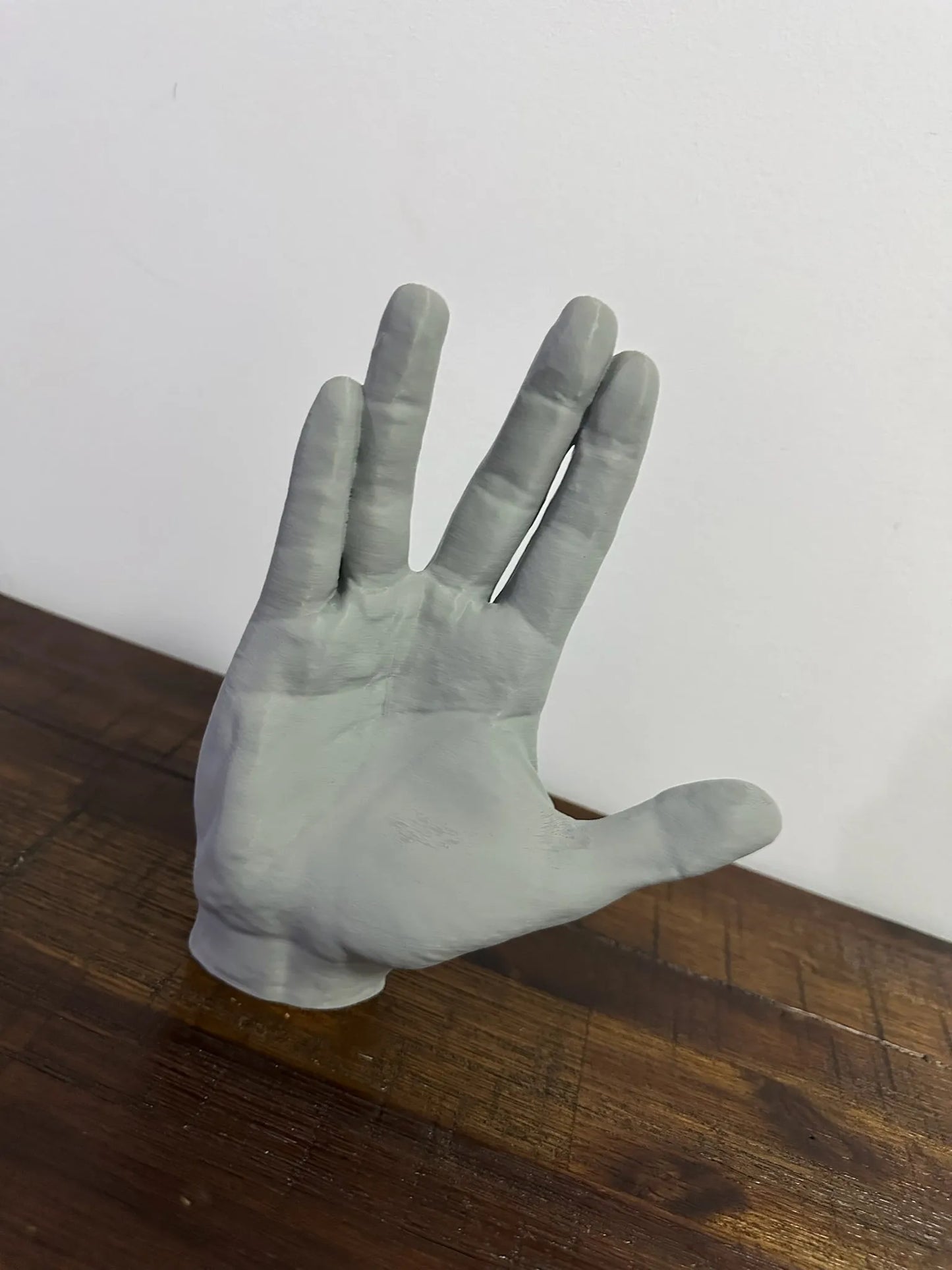 Spock Vulcan Salute Hand Pose Model - 20cm Tall - Michael's 3D World