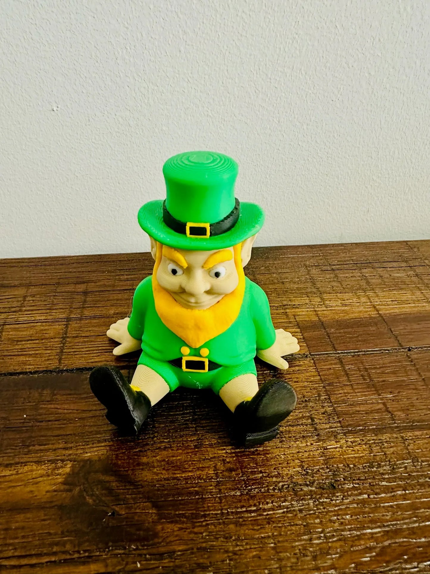 Magnetic Shoulder Leprechaun | Cute Irish Decoration, Lucky Charm for St. Patrick's Day, Whimsical Gift Idea & Fun Collectible - Michael's 3D World