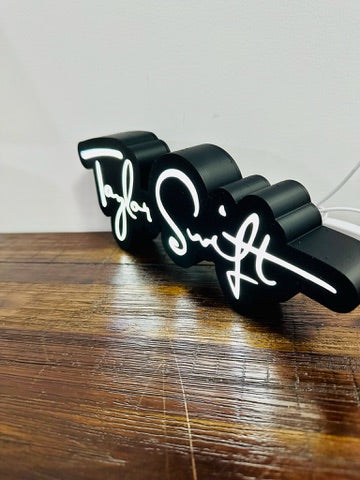 Taylor Swift Autograph / Signature Light Box - 30cm, USB Powered, LED Lit - Light Up Wall Art