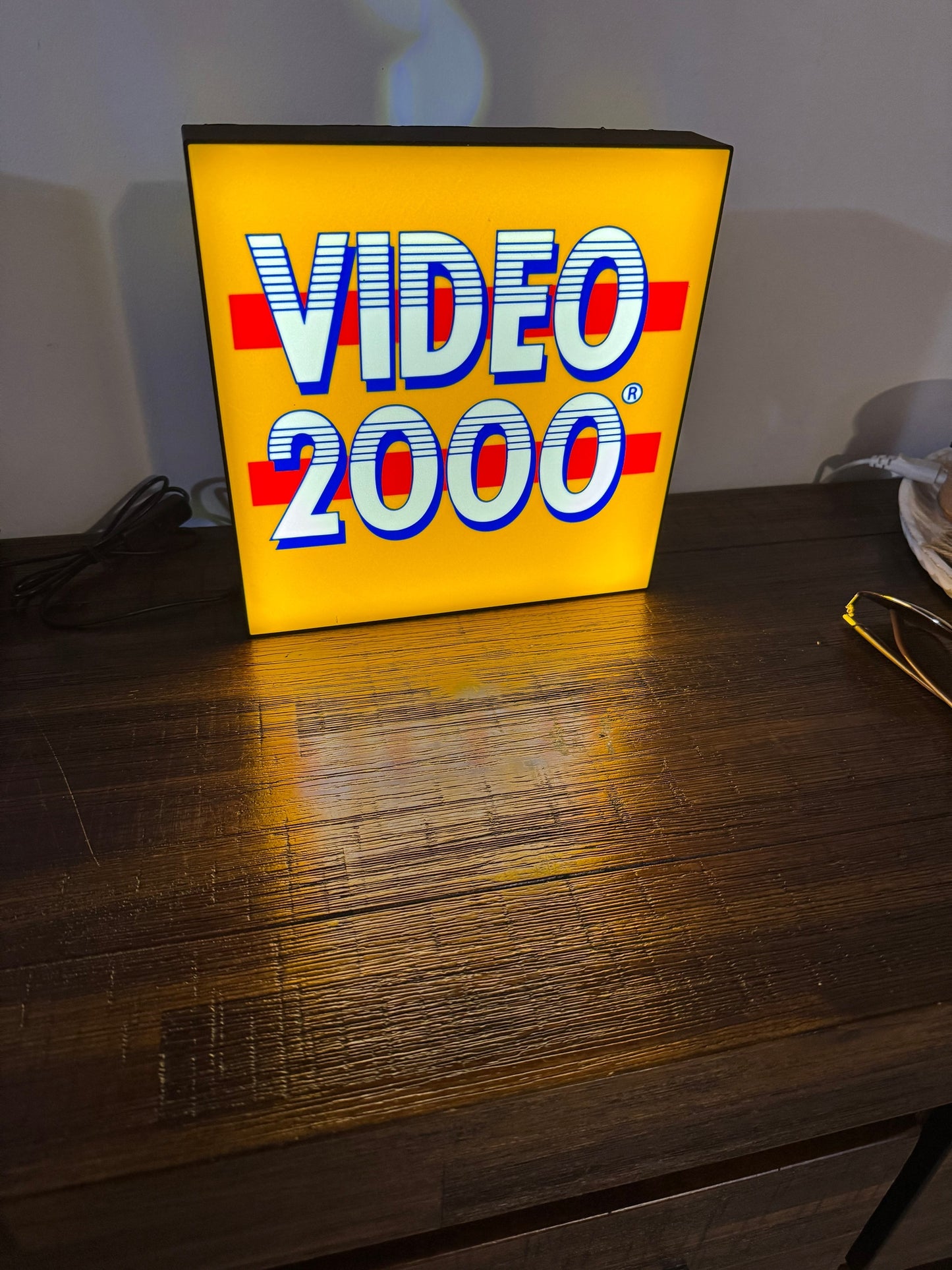 Video 2000 Illuminated LED Sign, USB-Powered Night Light