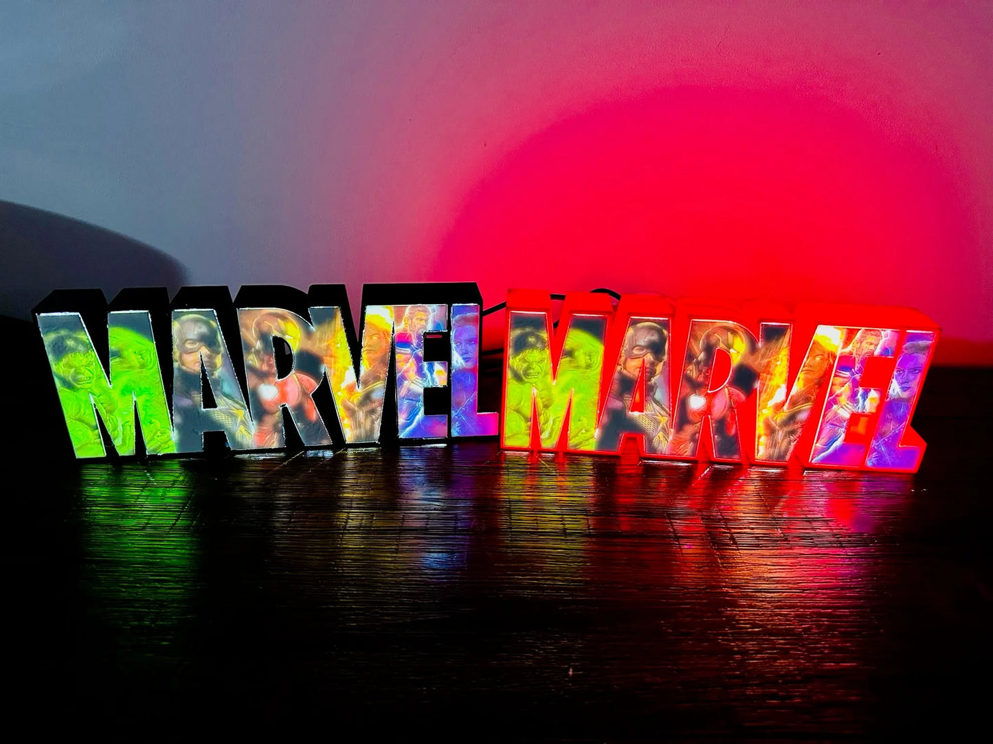 Marvel Light Up Full Colour Comic Art Logo - LED Lit, USB Powered Light Up Sign/Night Light/Wall Art - 25cm wide!