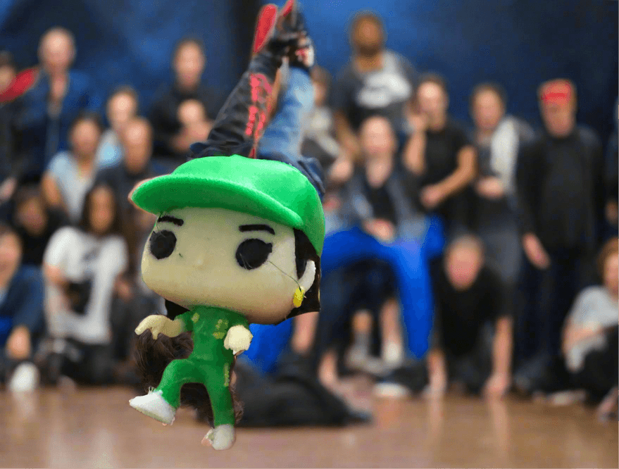 Raygun Mini Figurine - Tiny miniature (5cm tall) of Raygun in her infamous pose - Michael's 3D World