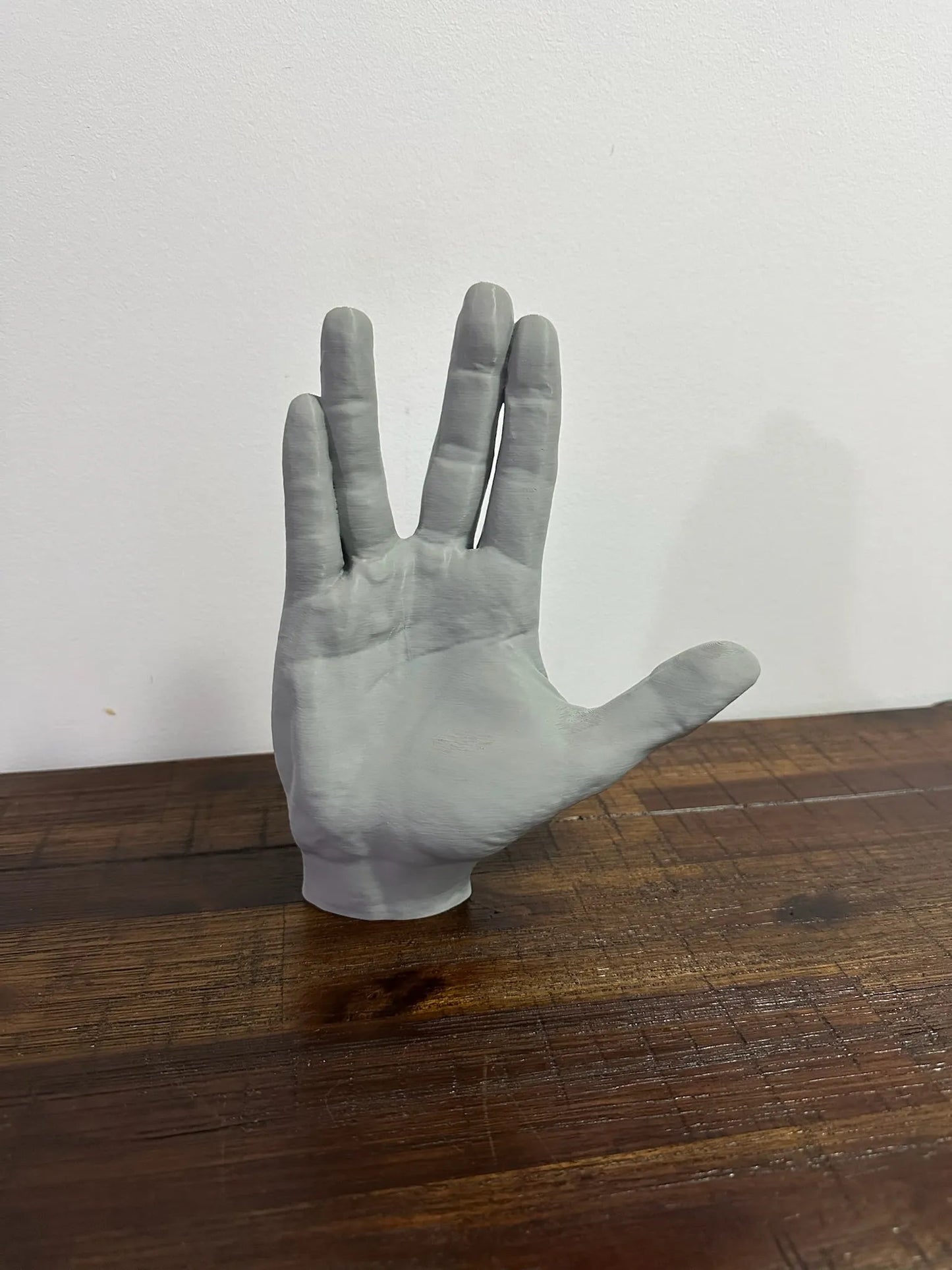 Spock Vulcan Salute Hand Pose Model - 20cm Tall - Michael's 3D World