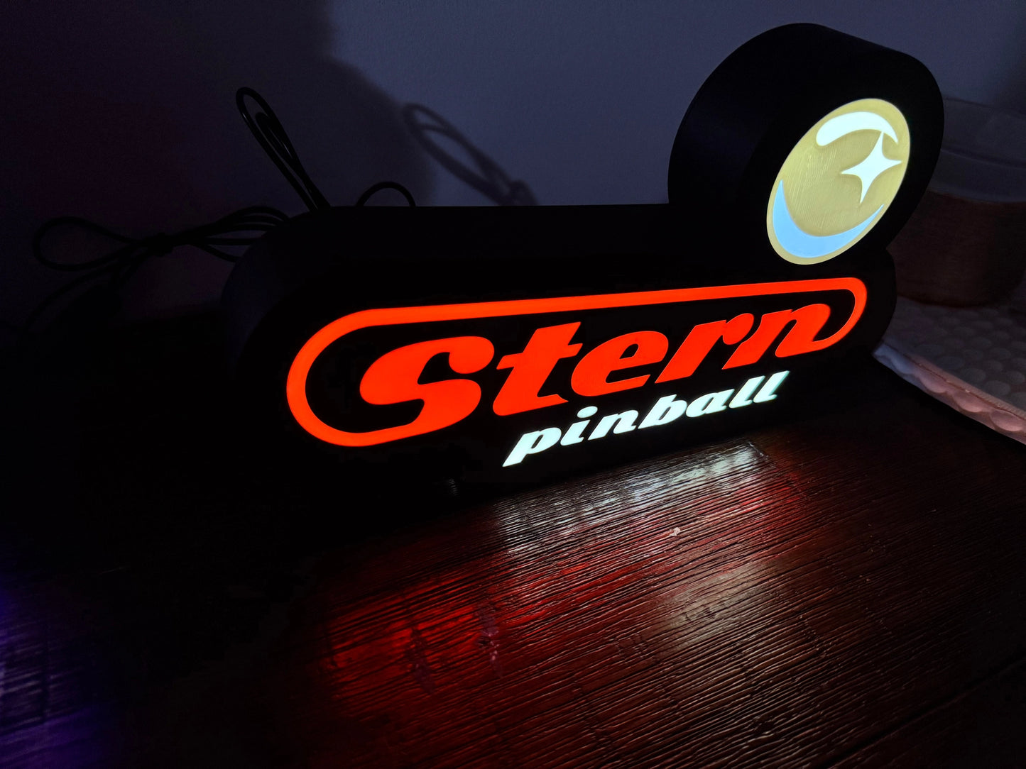 Stern Pinball Logo LED Sign, USB-Powered Night Light: Red & Silver USB Powered Sign