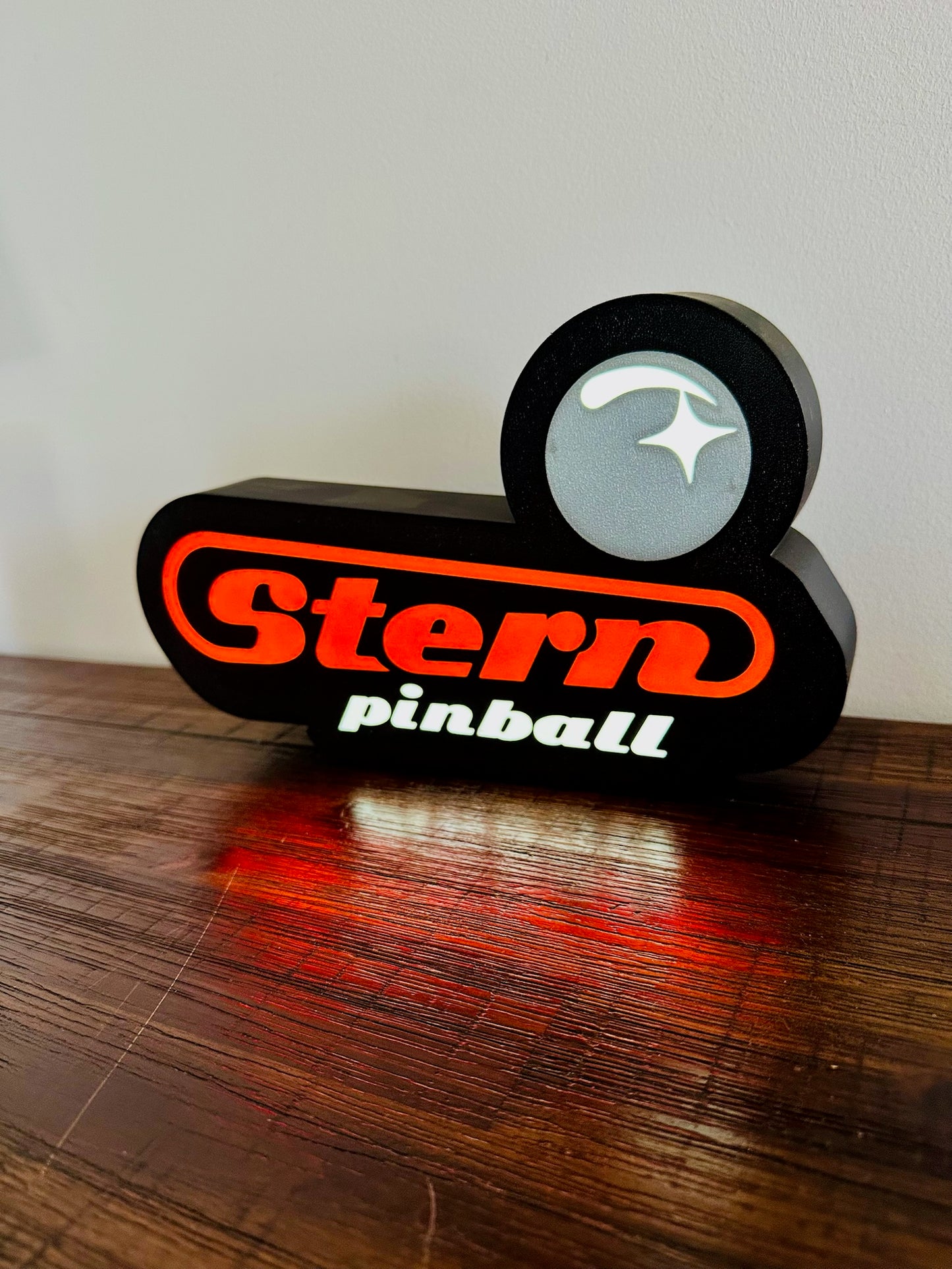 Stern Pinball Logo LED Sign, USB-Powered Night Light: Red & Silver USB Powered Sign