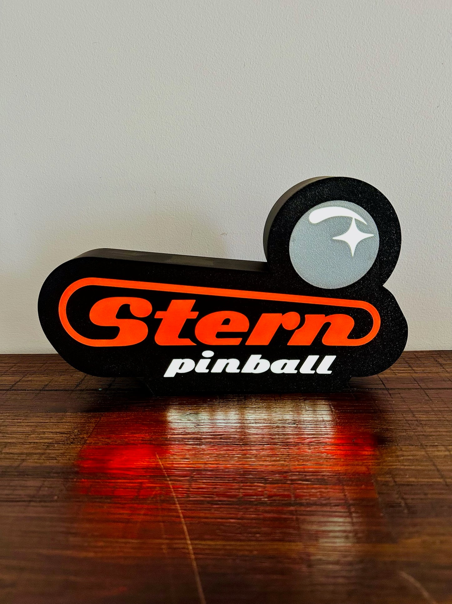 Stern Pinball Logo LED Sign, USB-Powered Night Light: Red & Silver USB Powered Sign
