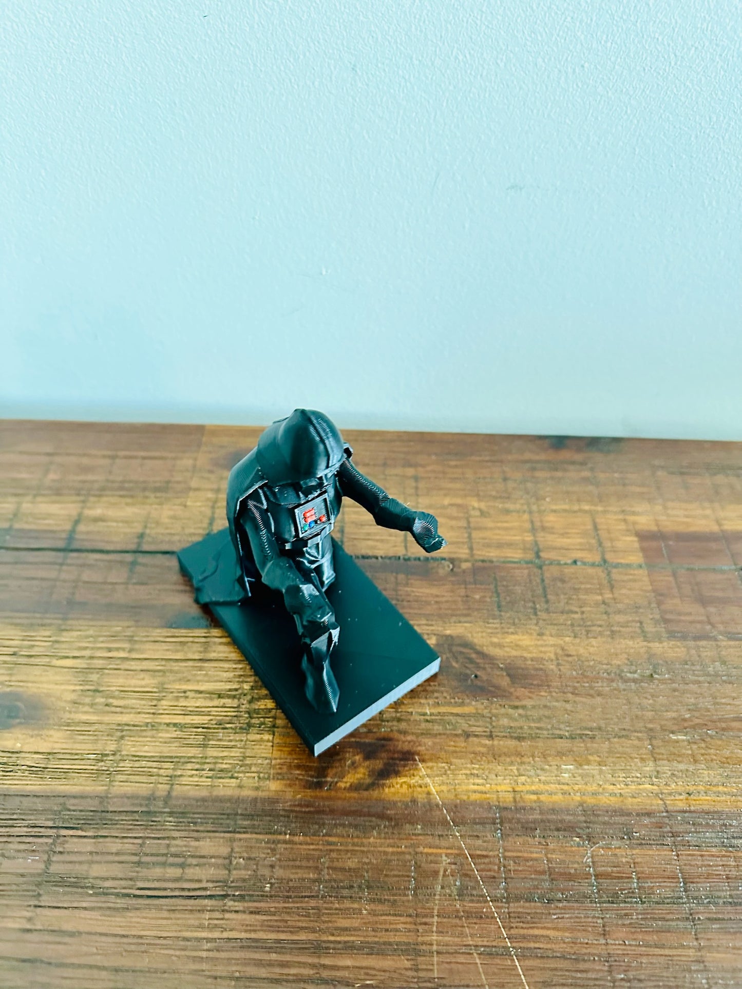 Kneeling Darth Vader - Pen Holder - The Force at Your Desk! 🖋️