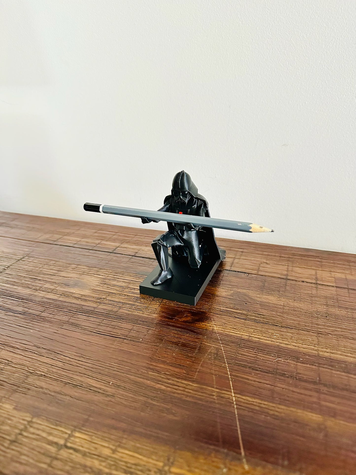 Kneeling Darth Vader - Pen Holder - The Force at Your Desk! 🖋️