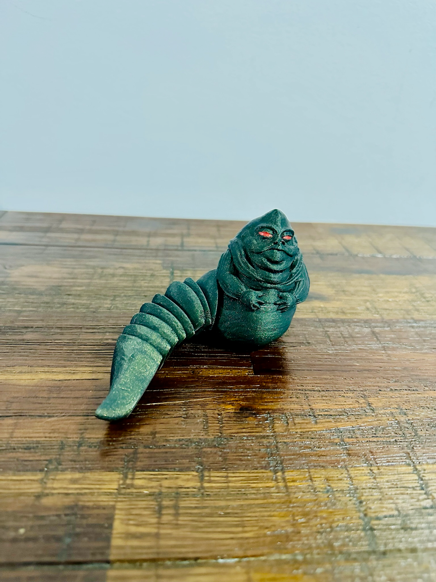 Star Wars: Articulated Jabba The Hutt Figurine with Red Eyes | StarWars Decoration & Fidget Toy for Collectors and Fans
