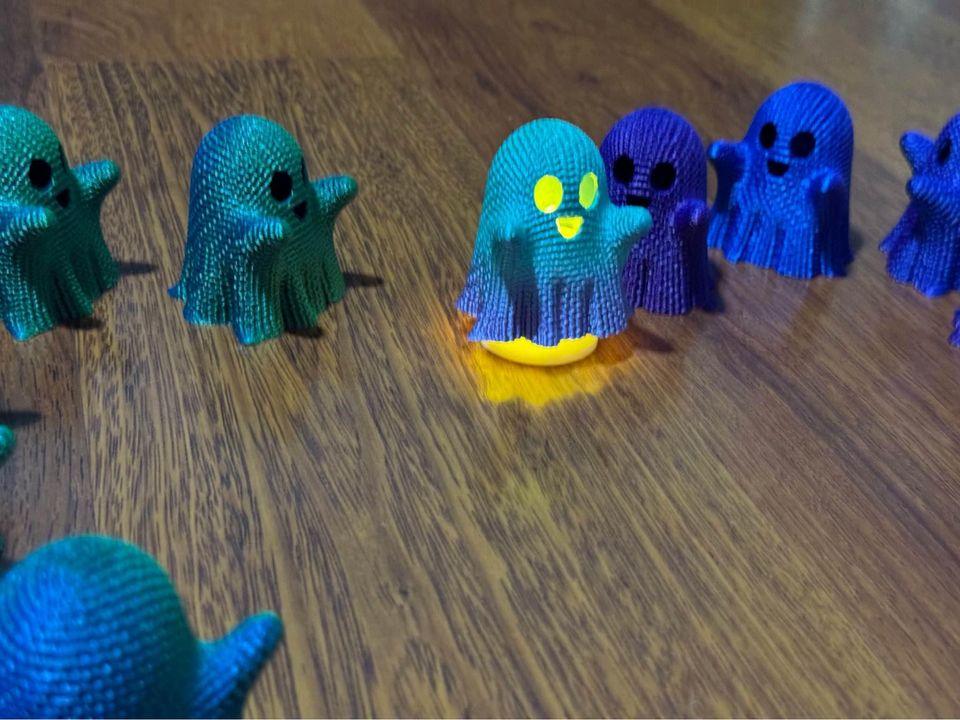 Mini Halloween Ghosts! Various Colours! - Michael's 3D World