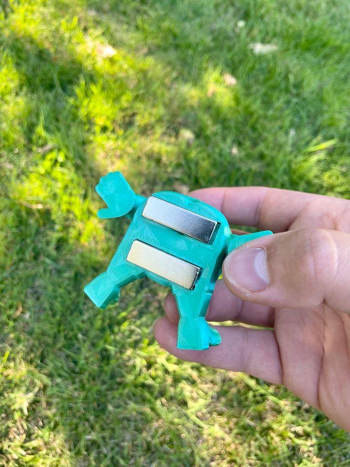 Magnetic Shoulder Leprechaun | Cute Irish Decoration, Lucky Charm for St. Patrick's Day, Whimsical Gift Idea & Fun Collectible - Michael's 3D World