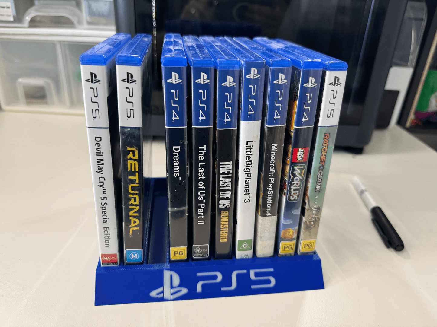Sony Playstation PS4/PS5 - Game Case Holder / Stand - Holds 10 Game Cases - Michael's 3D World