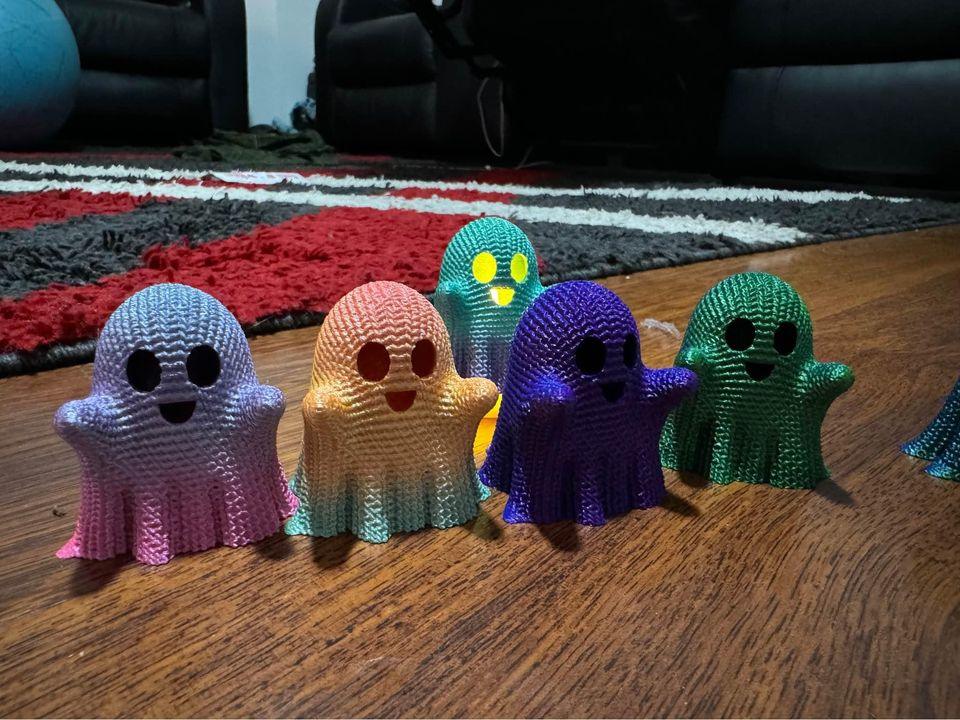 Mini Halloween Ghosts! Various Colours! - Michael's 3D World