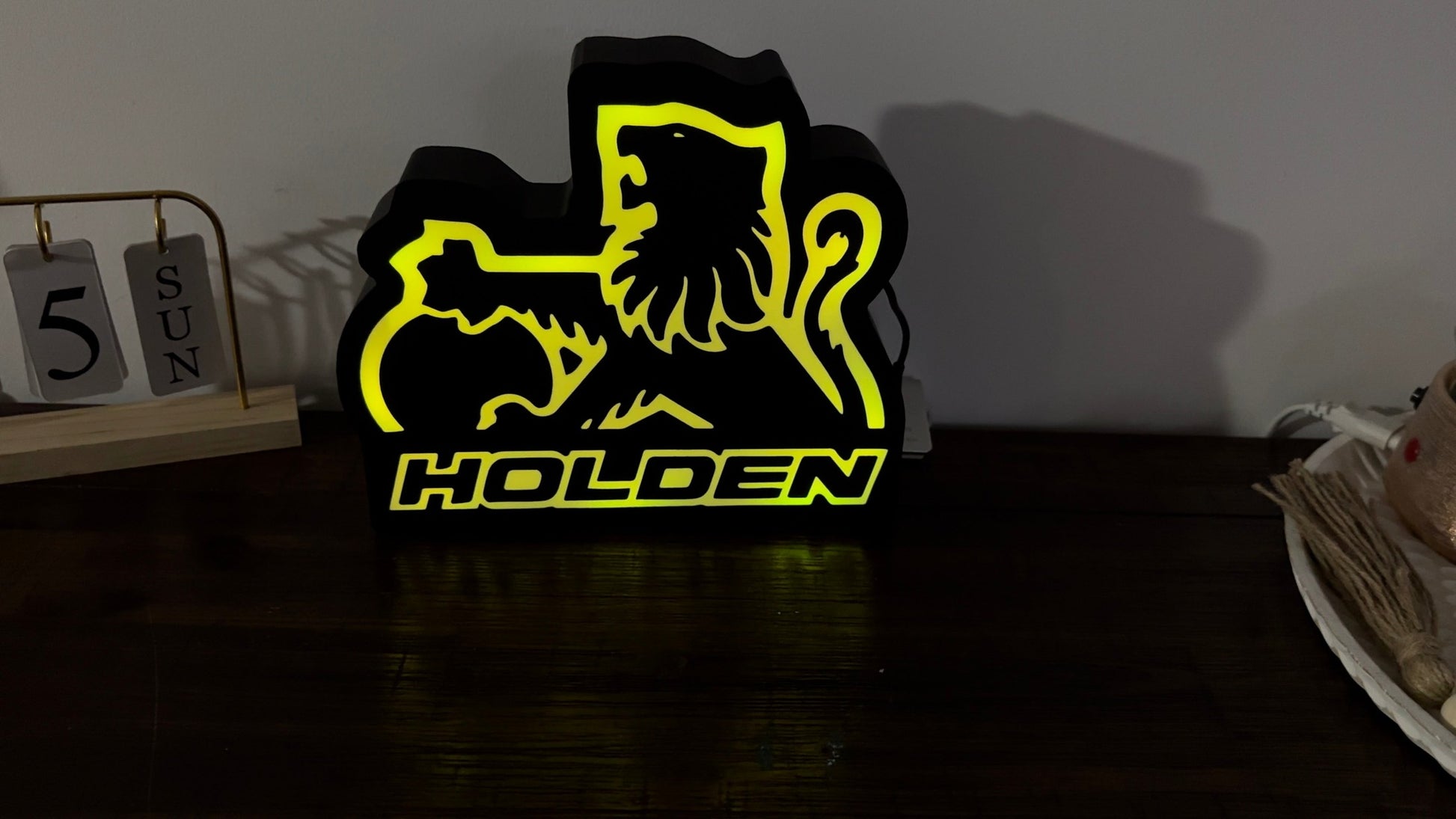 Holden Lion Badge - Light Up Artwork / Illuminated Wall Art / LED Display Sign