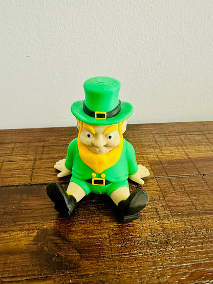 Magnetic Shoulder Leprechaun | Cute Irish Decoration, Lucky Charm for St. Patrick's Day, Whimsical Gift Idea & Fun Collectible - Michael's 3D World