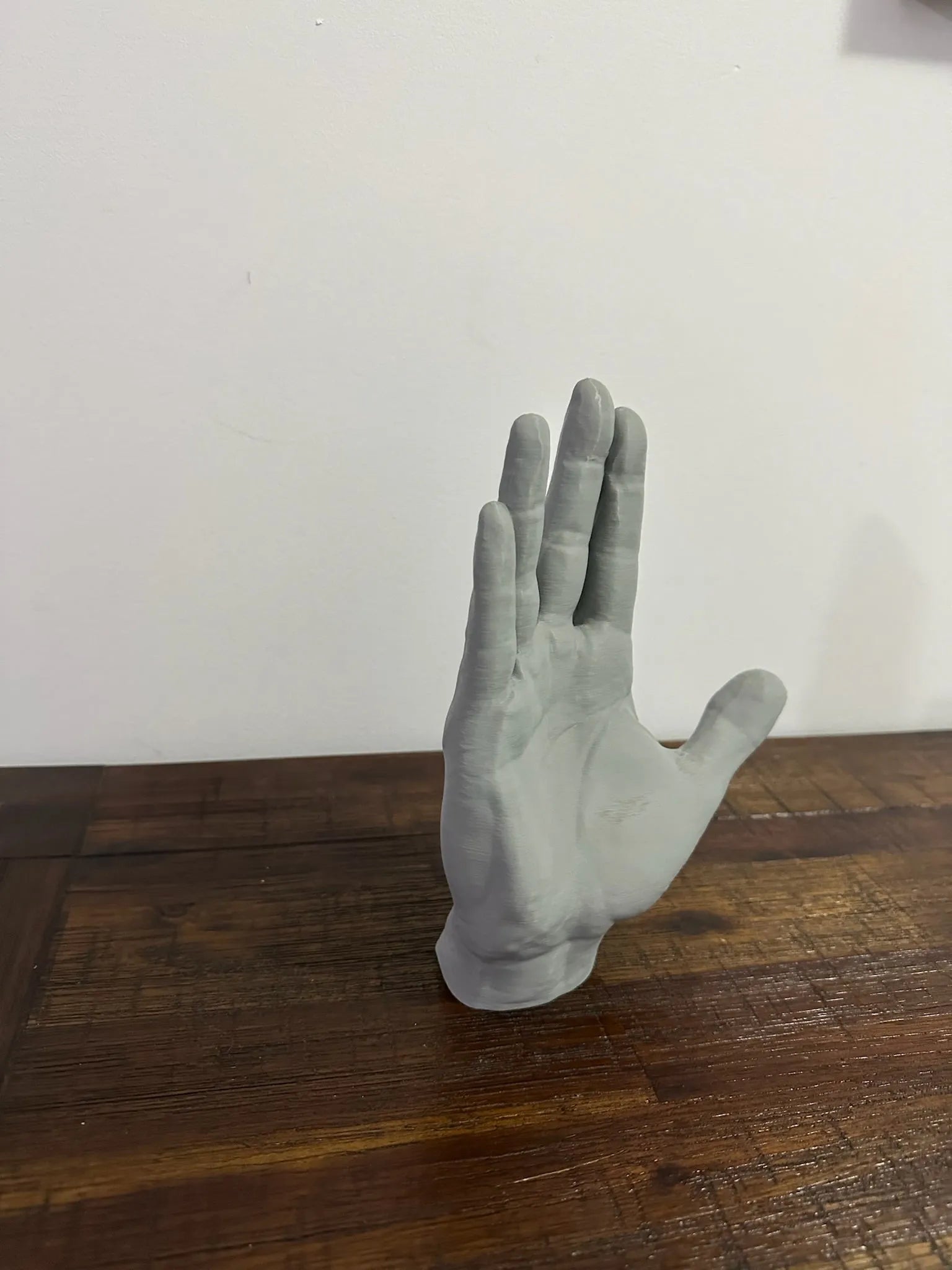 Spock Vulcan Salute Hand Pose Model - 20cm Tall - Michael's 3D World