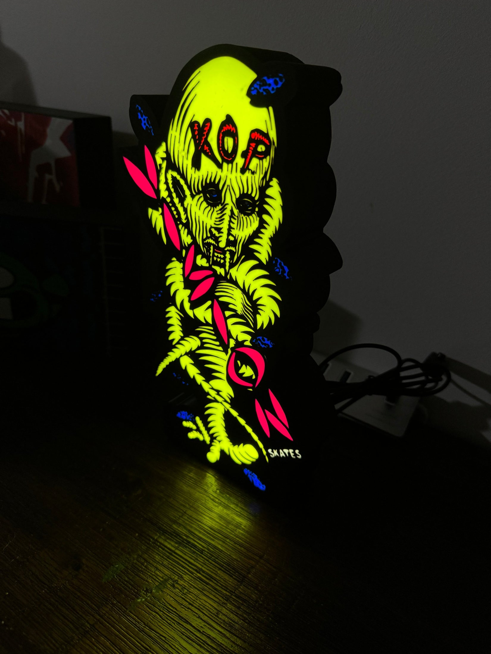 KOP Vision Alien - Skate Artwork - LED Light Up Artwork / Wall Art / Sign