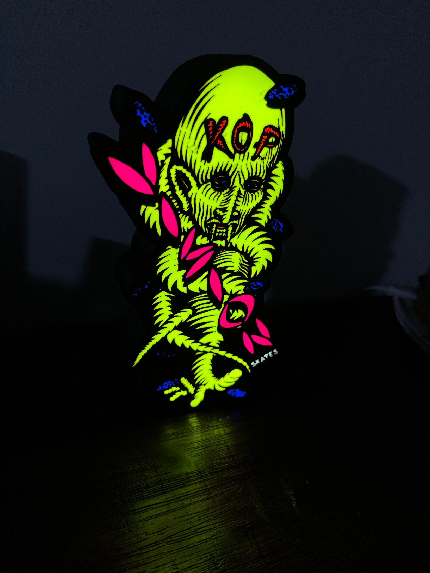 KOP Vision Alien - Skate Artwork - LED Light Up Artwork / Wall Art / Sign