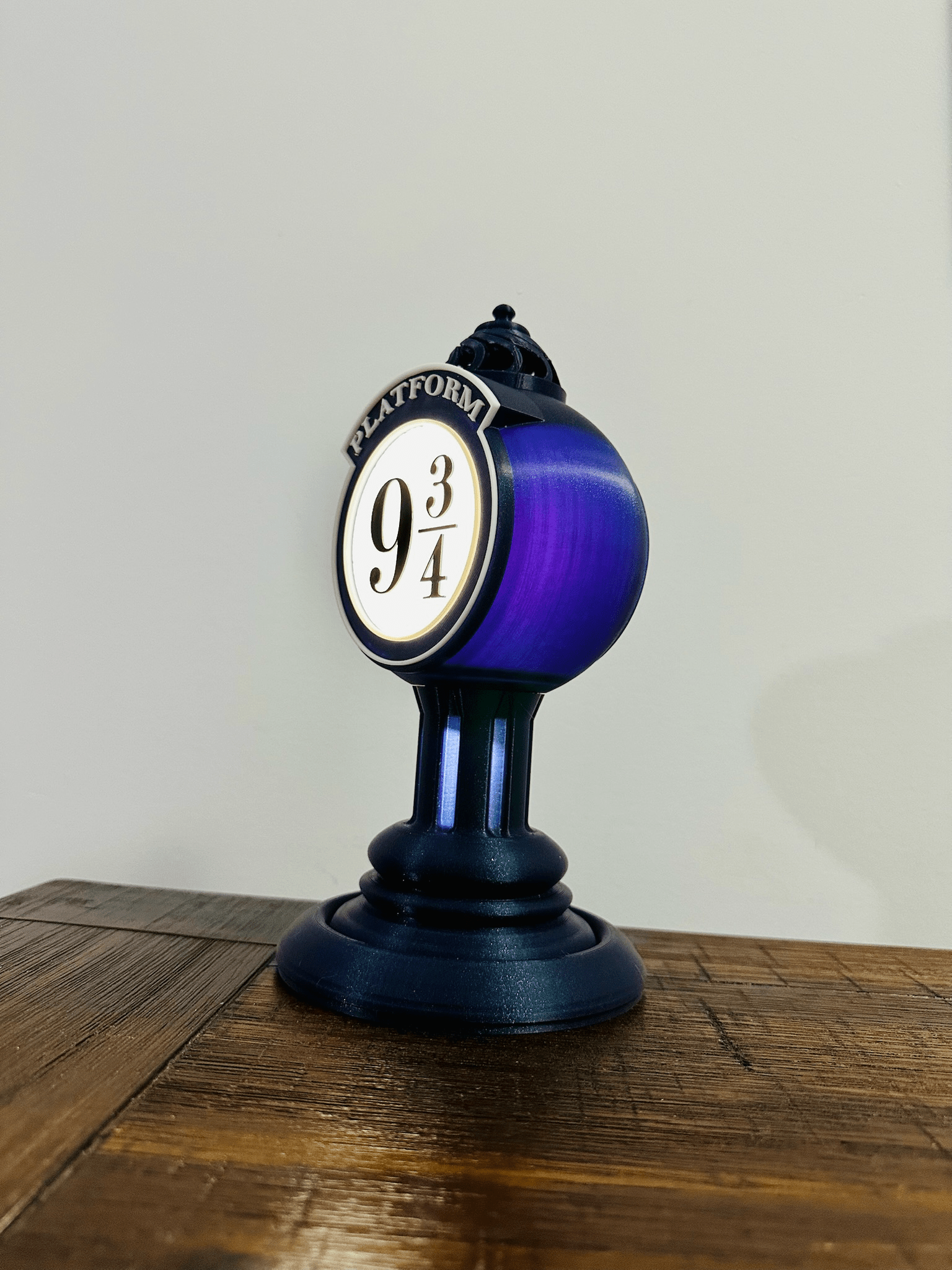 Harry Potter: Platform 9 3/4 LED Light up Lamp - Train Platform Lamp - USB Powered