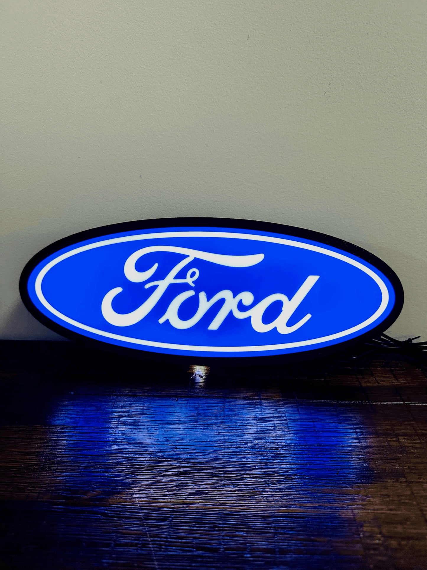 Ford Oval Logo - Light up sign - USB Powered
