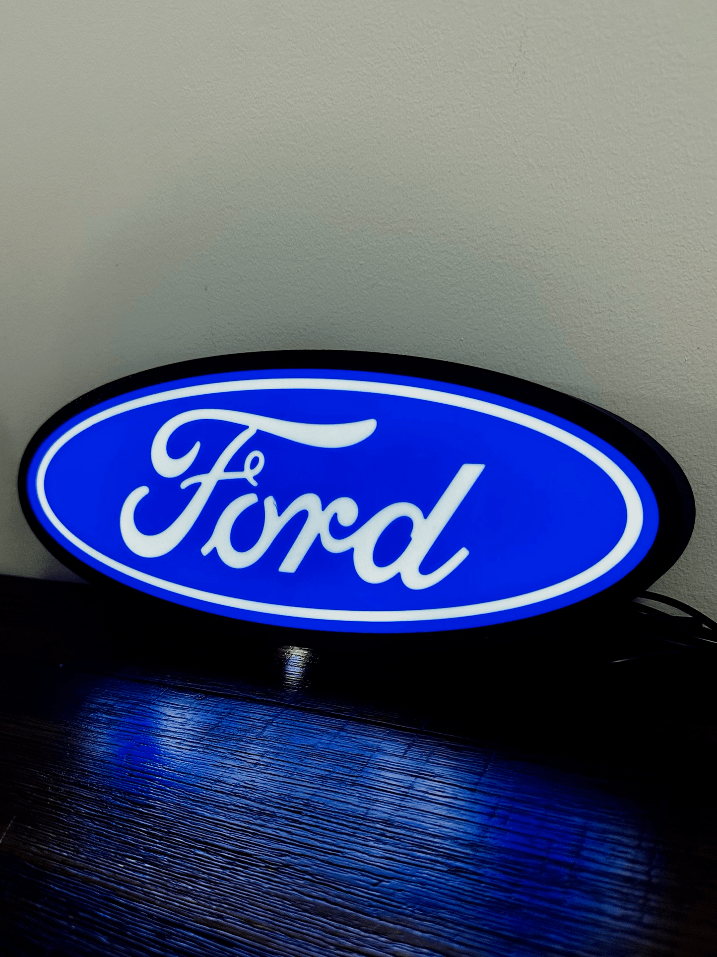 Ford Oval Logo - Light up sign - USB Powered