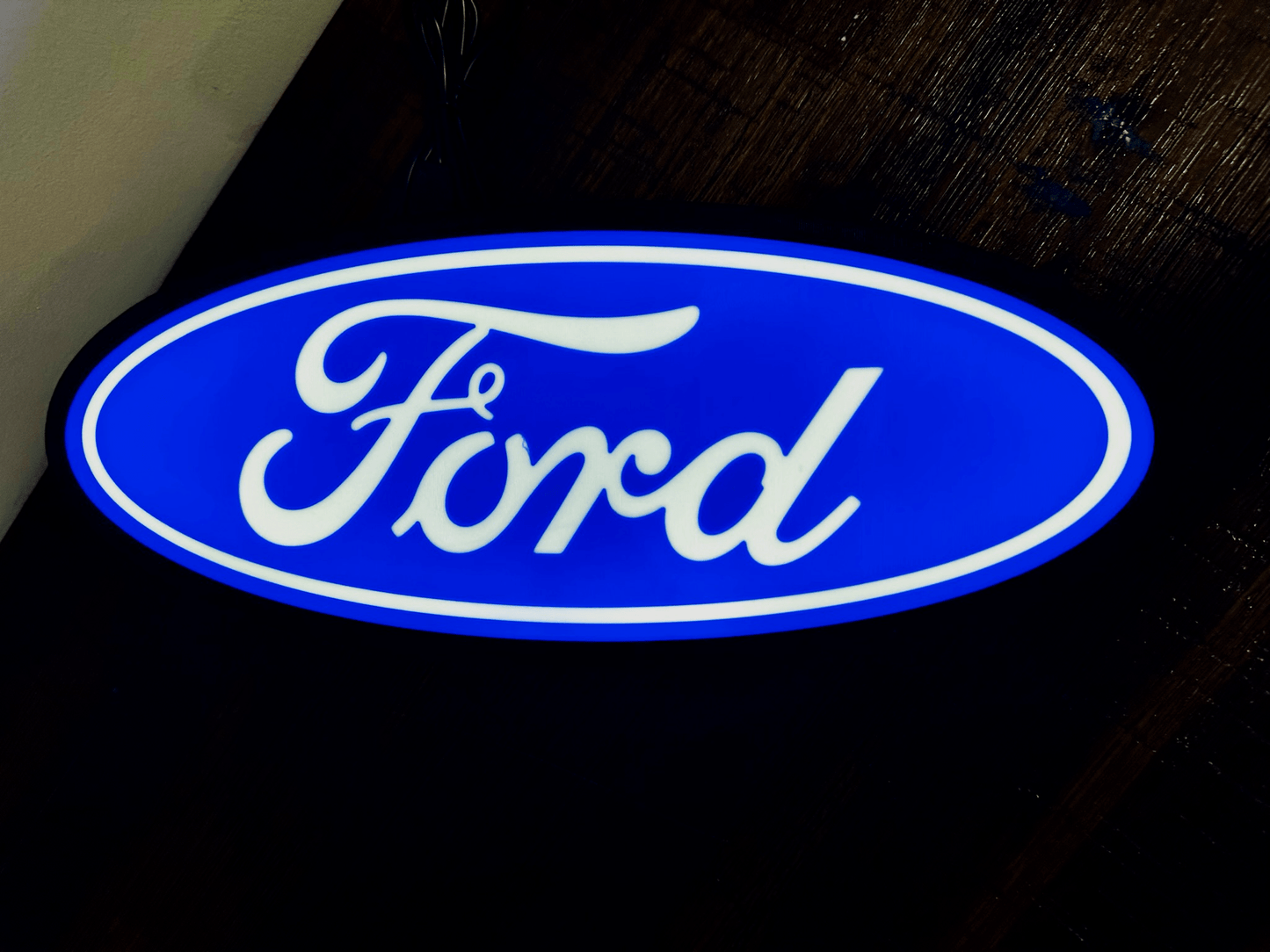 Ford Oval Logo - Light up sign - USB Powered