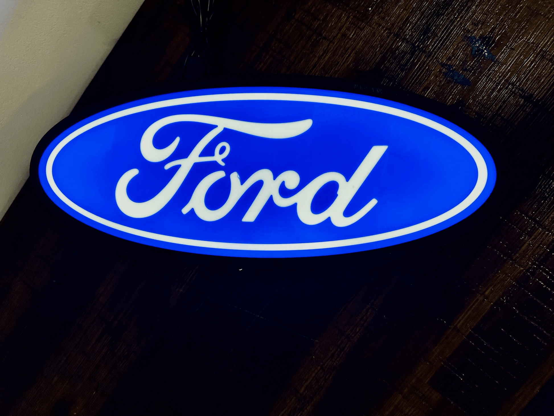 Ford Oval Logo - Light up sign - USB Powered
